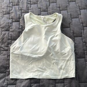 Lululemon workout crop